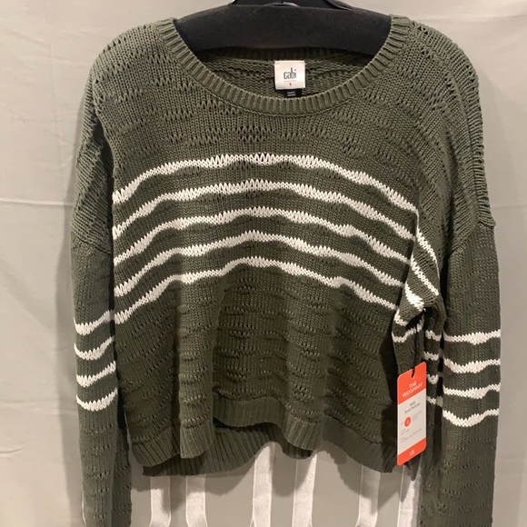 CAbi Scout Pullover Spring 2021 - Picture 3 of 5